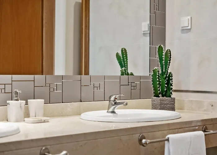 Penthouse Prestige By Homie アパート *