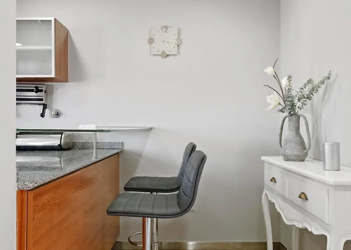 Penthouse Prestige By Homie アパート *