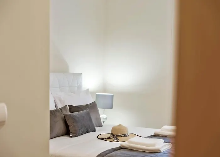 Penthouse Prestige By Homie